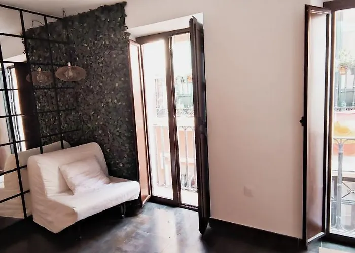 Piso Exterior Centro * إشبيلية